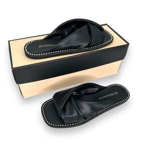 NWT BCBG GENERATION Flat Sandals Black Size 6 Criss Cross Slides Studded Knot